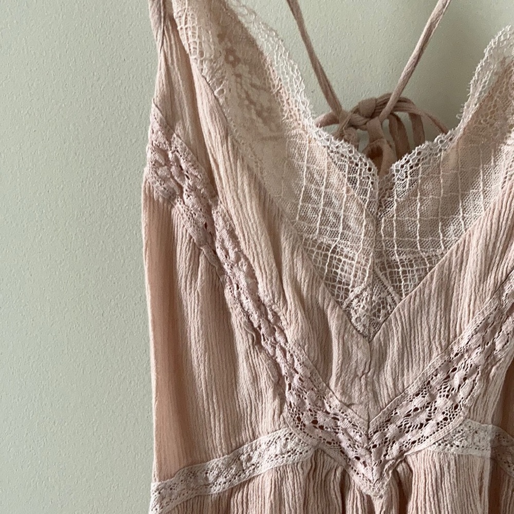 American Eagle Blush Pink Lace Top